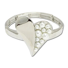 Load image into Gallery viewer, PEARL STRETCH HEART BRACELET 0560