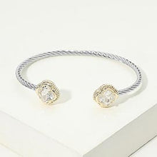 Load image into Gallery viewer, CLOVER STONE CUFF MX 2285 - Flawless Story Boutique