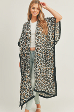 Load image into Gallery viewer, LEOPARD KIMONO